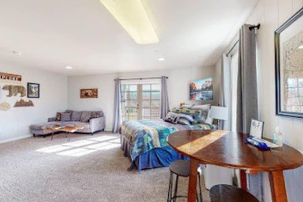 Couples Hideout In Heart Of Oakhurst Exterior foto