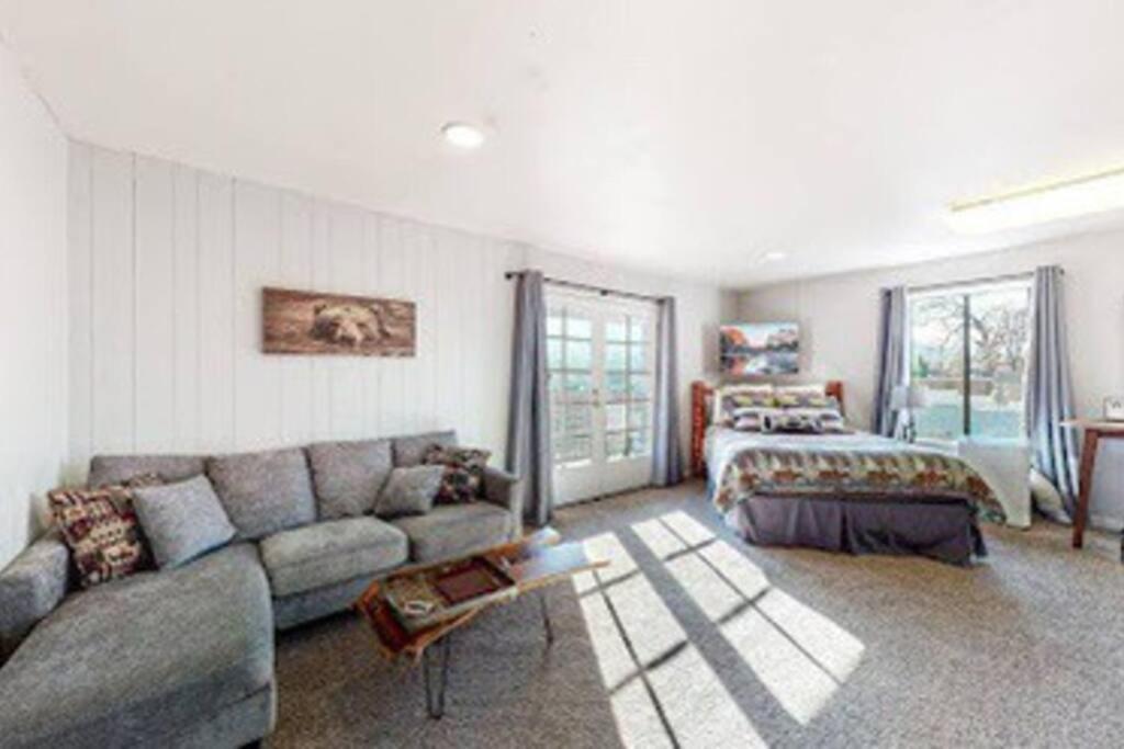 Couples Hideout In Heart Of Oakhurst Exterior foto