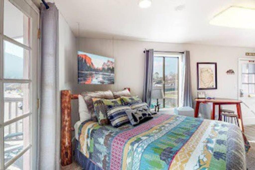 Couples Hideout In Heart Of Oakhurst Exterior foto